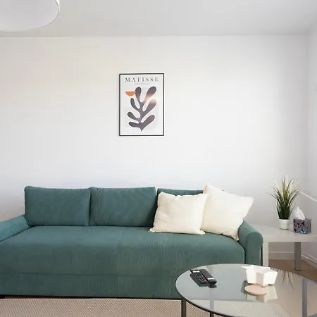 19 Apartment
